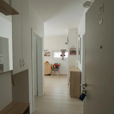 Nest Apartment *