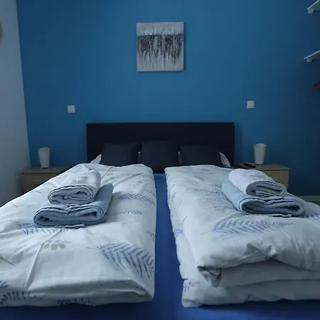 Nest Apartment *